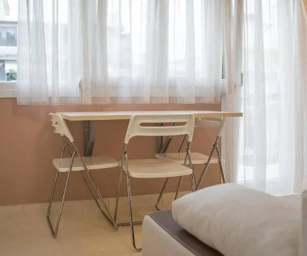 Kosmos Service Apartment Modern Spirit City Center With Additional Cost Parking